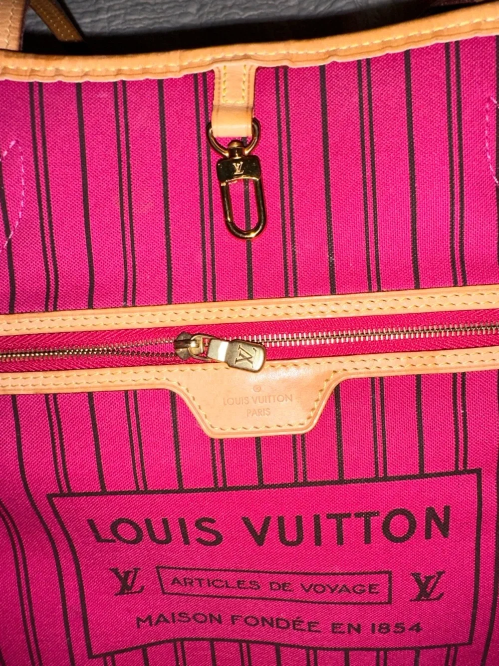 Louis Vuitton Brown Monogram Canvas Neverfull PM Tote with Magenta Interior - Picture 13 of 15